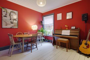Dining Room- click for photo gallery